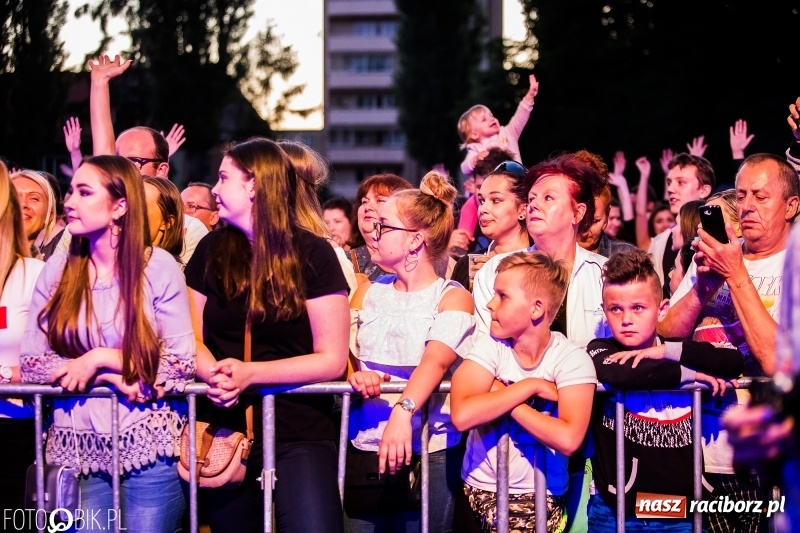 Zdjęcie w galerii na portalu naszraciborz.pl: Raciborskie Juwenalia. Studenci odebrali klucz do bram miasta. Zabawa była przednia!  wiadomości z regionu