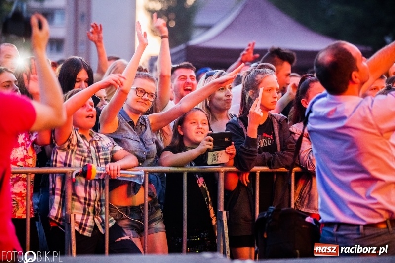 Zdjęcie w galerii na portalu naszraciborz.pl: Raciborskie Juwenalia. Studenci odebrali klucz do bram miasta. Zabawa była przednia!  wiadomości z regionu
