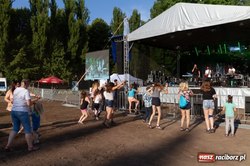 Zdjęcie w galerii na portalu naszraciborz.pl: Raciborskie Juwenalia. Studenci odebrali klucz do bram miasta. Zabawa była przednia!  wiadomości z regionu