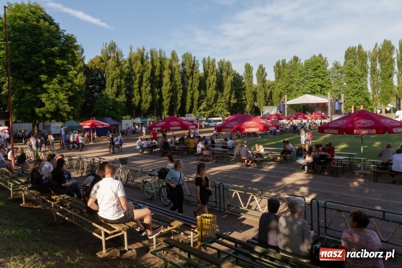 Zdjęcie w galerii na portalu naszraciborz.pl: Raciborskie Juwenalia. Studenci odebrali klucz do bram miasta. Zabawa była przednia!  wiadomości z regionu