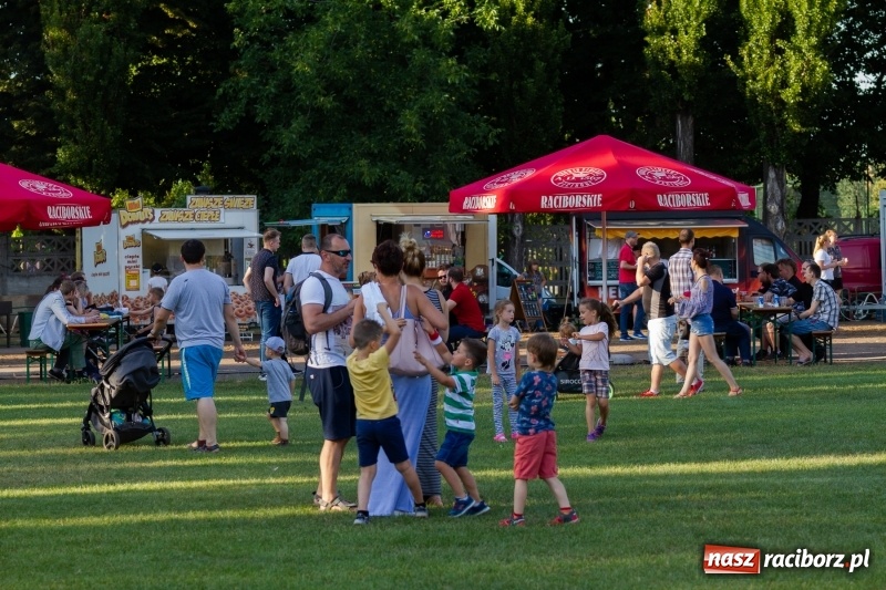 Zdjęcie w galerii na portalu naszraciborz.pl: Raciborskie Juwenalia. Studenci odebrali klucz do bram miasta. Zabawa była przednia!  wiadomości z regionu