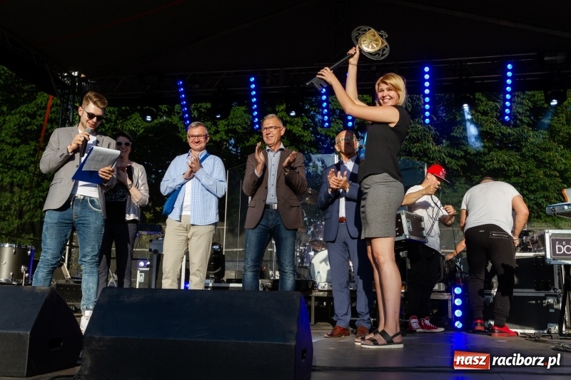 Zdjęcie w galerii na portalu naszraciborz.pl: Raciborskie Juwenalia. Studenci odebrali klucz do bram miasta. Zabawa była przednia!  wiadomości z regionu