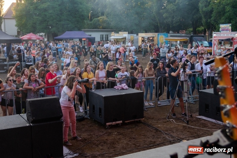 Zdjęcie w galerii na portalu naszraciborz.pl: Raciborskie Juwenalia. Studenci odebrali klucz do bram miasta. Zabawa była przednia!  wiadomości z regionu