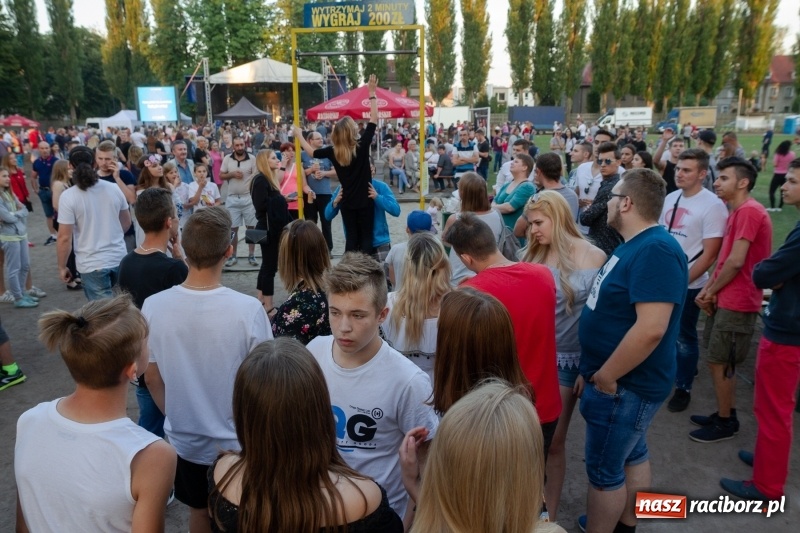 Zdjęcie w galerii na portalu naszraciborz.pl: Raciborskie Juwenalia. Studenci odebrali klucz do bram miasta. Zabawa była przednia!  wiadomości z regionu