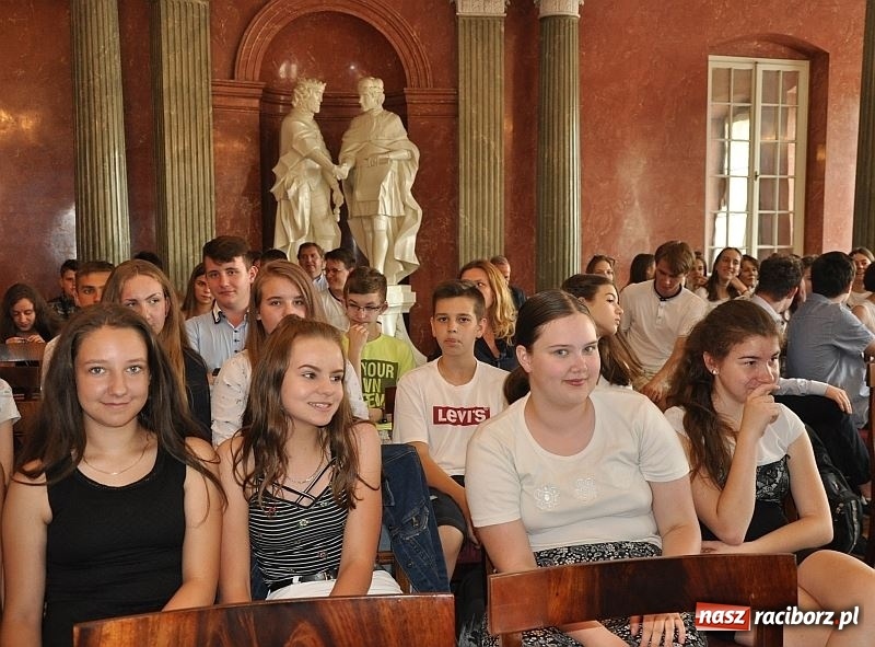 Zdjęcie w galerii na portalu naszraciborz.pl: Uczeń szkoły na Ostrogu w Powstańczym Pojedynku Prezydentów wiadomości z regionu