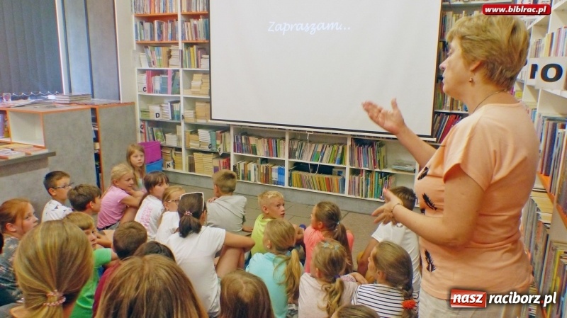 Zdjęcie w galerii na portalu naszraciborz.pl: Wielka liga młodych czytelników. Spotkanie z Małgorzatą Karoliną Piekarską w raciborskiej bibliotece wiadomości z regionu