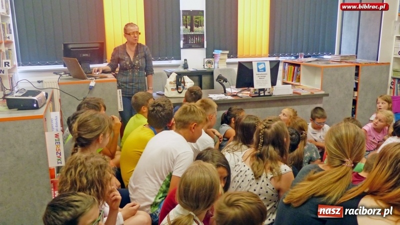Zdjęcie w galerii na portalu naszraciborz.pl: Wielka liga młodych czytelników. Spotkanie z Małgorzatą Karoliną Piekarską w raciborskiej bibliotece wiadomości z regionu