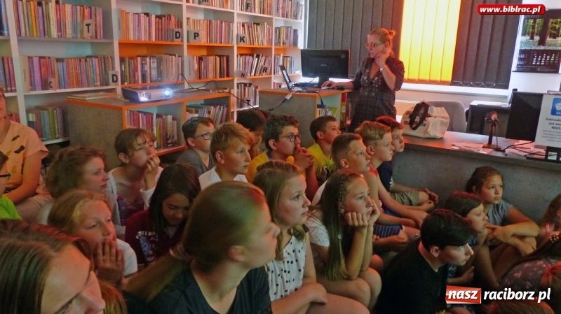 Zdjęcie w galerii na portalu naszraciborz.pl: Wielka liga młodych czytelników. Spotkanie z Małgorzatą Karoliną Piekarską w raciborskiej bibliotece wiadomości z regionu