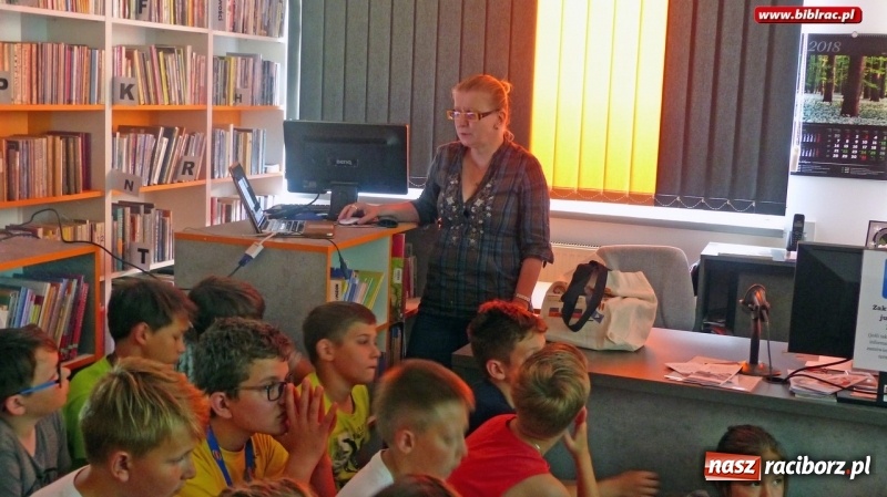 Zdjęcie w galerii na portalu naszraciborz.pl: Wielka liga młodych czytelników. Spotkanie z Małgorzatą Karoliną Piekarską w raciborskiej bibliotece wiadomości z regionu