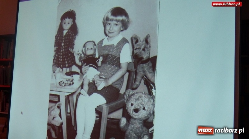 Zdjęcie w galerii na portalu naszraciborz.pl: Wielka liga młodych czytelników. Spotkanie z Małgorzatą Karoliną Piekarską w raciborskiej bibliotece wiadomości z regionu