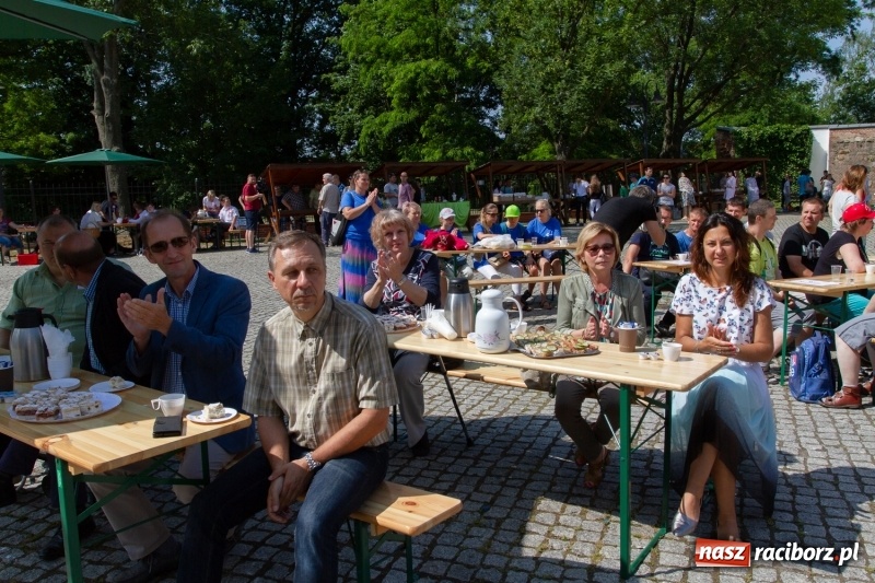 Zdjęcie w galerii na portalu naszraciborz.pl: Festiwal Dziesiątka i przyjaciele - wspólna zabawa na raciborskim Zamku wiadomości z regionu