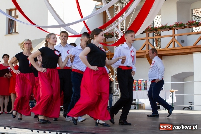 Zdjęcie w galerii na portalu naszraciborz.pl: Festiwal Dziesiątka i przyjaciele - wspólna zabawa na raciborskim Zamku wiadomości z regionu