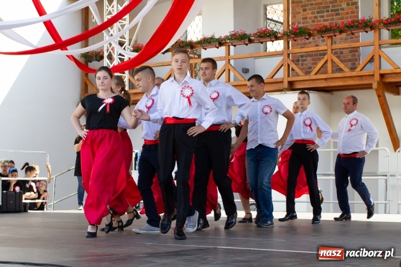 Zdjęcie w galerii na portalu naszraciborz.pl: Festiwal Dziesiątka i przyjaciele - wspólna zabawa na raciborskim Zamku wiadomości z regionu