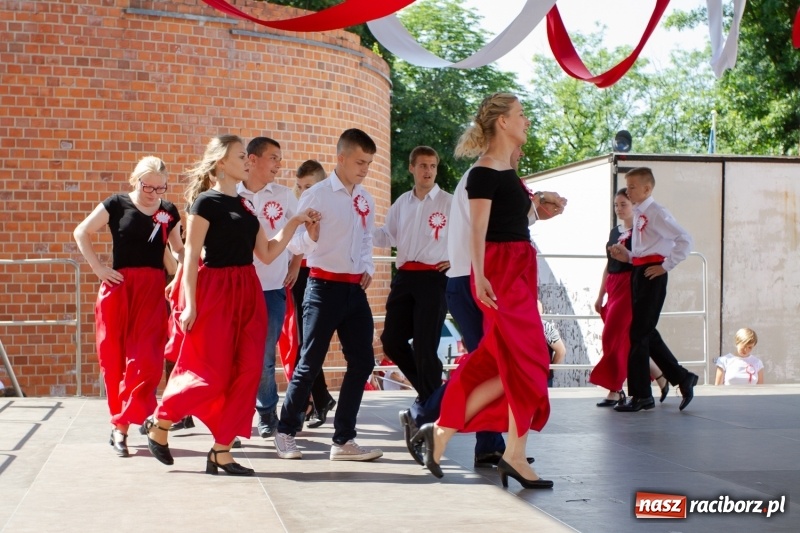 Zdjęcie w galerii na portalu naszraciborz.pl: Festiwal Dziesiątka i przyjaciele - wspólna zabawa na raciborskim Zamku wiadomości z regionu