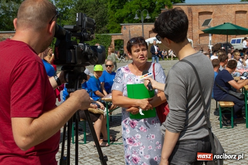 Zdjęcie w galerii na portalu naszraciborz.pl: Festiwal Dziesiątka i przyjaciele - wspólna zabawa na raciborskim Zamku wiadomości z regionu