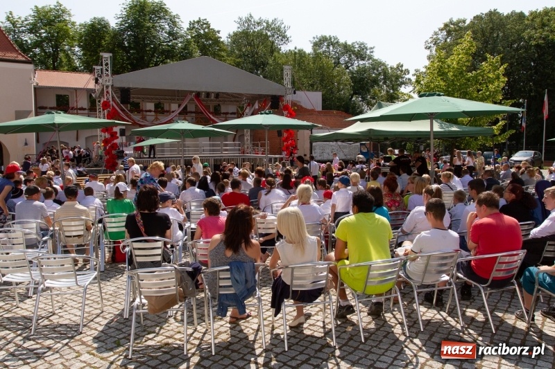 Zdjęcie w galerii na portalu naszraciborz.pl: Festiwal Dziesiątka i przyjaciele - wspólna zabawa na raciborskim Zamku wiadomości z regionu