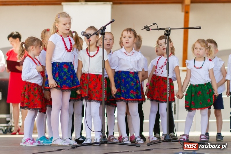 Zdjęcie w galerii na portalu naszraciborz.pl: Festiwal Dziesiątka i przyjaciele - wspólna zabawa na raciborskim Zamku wiadomości z regionu