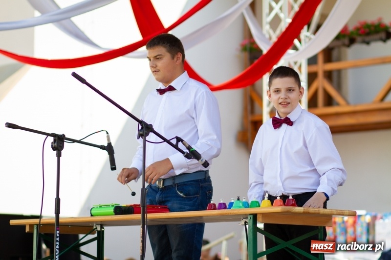 Zdjęcie w galerii na portalu naszraciborz.pl: Festiwal Dziesiątka i przyjaciele - wspólna zabawa na raciborskim Zamku wiadomości z regionu