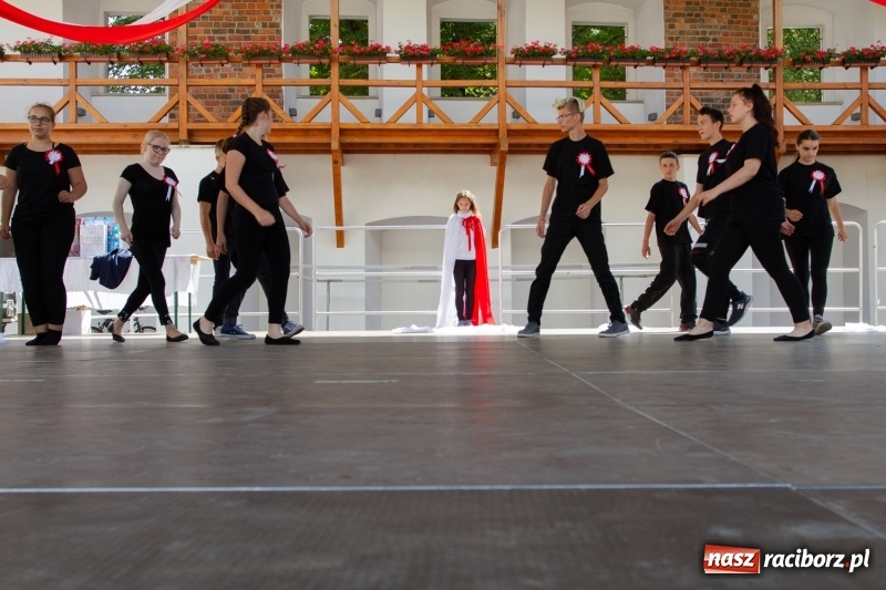 Zdjęcie w galerii na portalu naszraciborz.pl: Festiwal Dziesiątka i przyjaciele - wspólna zabawa na raciborskim Zamku wiadomości z regionu