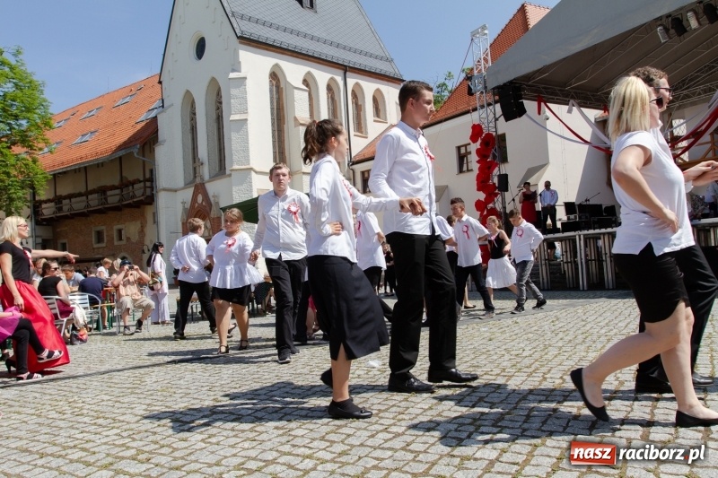 Zdjęcie w galerii na portalu naszraciborz.pl: Festiwal Dziesiątka i przyjaciele - wspólna zabawa na raciborskim Zamku wiadomości z regionu