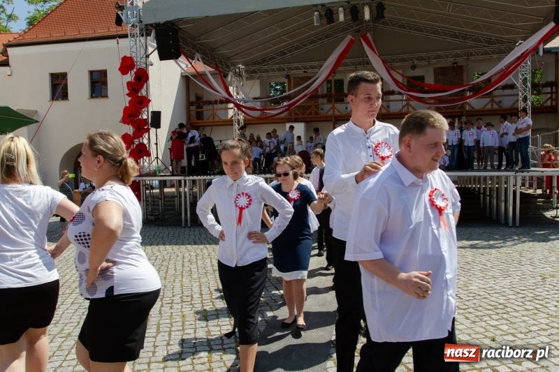 Zdjęcie w galerii na portalu naszraciborz.pl: Festiwal Dziesiątka i przyjaciele - wspólna zabawa na raciborskim Zamku wiadomości z regionu