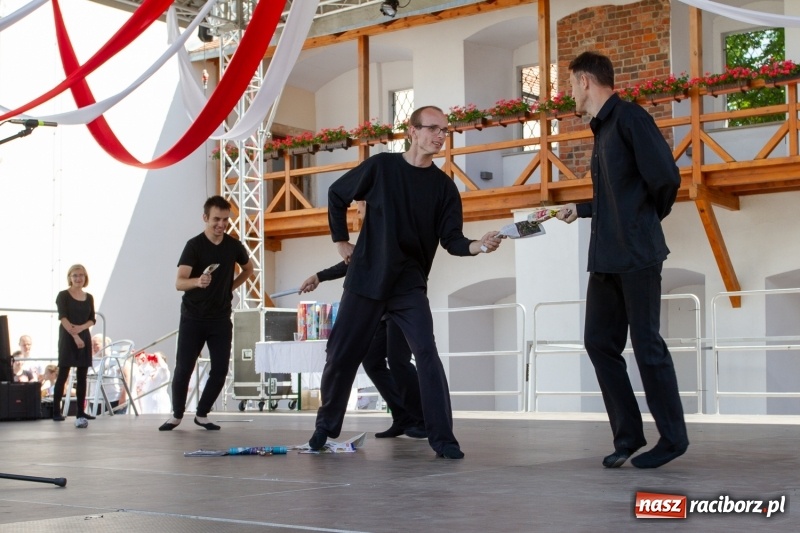 Zdjęcie w galerii na portalu naszraciborz.pl: Festiwal Dziesiątka i przyjaciele - wspólna zabawa na raciborskim Zamku wiadomości z regionu