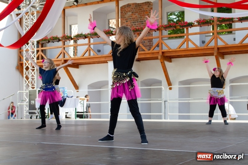 Zdjęcie w galerii na portalu naszraciborz.pl: Festiwal Dziesiątka i przyjaciele - wspólna zabawa na raciborskim Zamku wiadomości z regionu