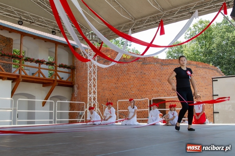 Zdjęcie w galerii na portalu naszraciborz.pl: Festiwal Dziesiątka i przyjaciele - wspólna zabawa na raciborskim Zamku wiadomości z regionu