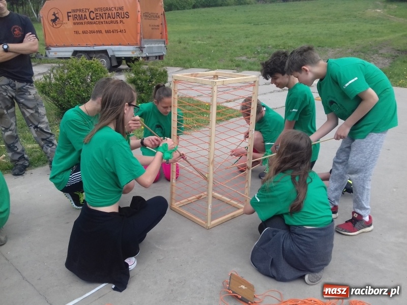 Zdjęcie w galerii na portalu naszraciborz.pl: Twarzą w twarz bez Internetu. Polsko-czeski projekt szkoły na Ostrogu  wiadomości z regionu