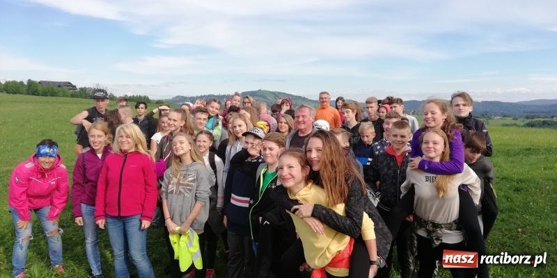 Zdjęcie w galerii na portalu naszraciborz.pl: Twarzą w twarz bez Internetu. Polsko-czeski projekt szkoły na Ostrogu  wiadomości z regionu