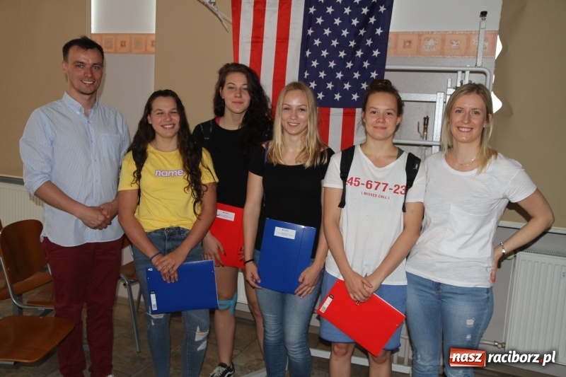 Zdjęcie w galerii na portalu naszraciborz.pl: Z Raciborza do USA. Spotkanie w ZSOMS  wiadomości z regionu