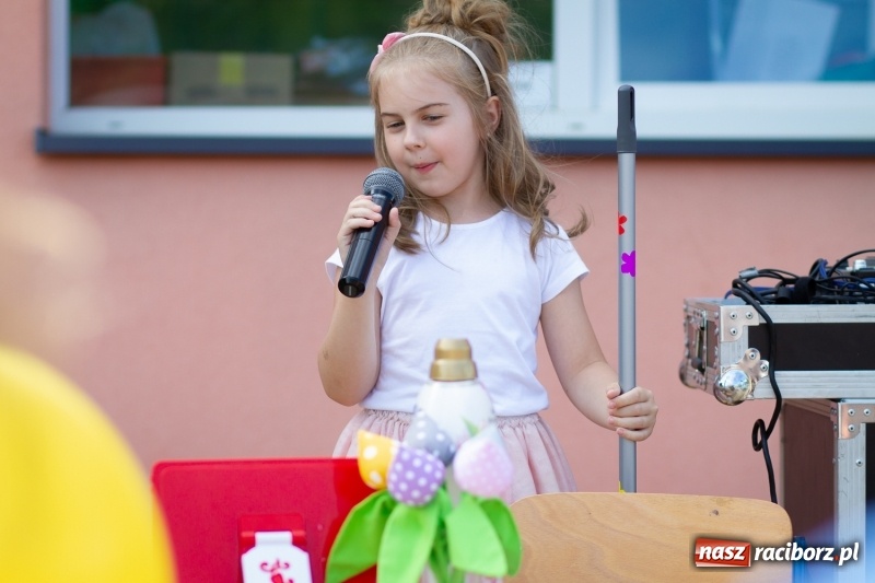 Zdjęcie w galerii na portalu naszraciborz.pl: Festynem rodzinnym SP 15 wita nadchodzące wakacje  wiadomości z regionu