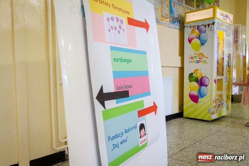 Zdjęcie w galerii na portalu naszraciborz.pl: Festynem rodzinnym SP 15 wita nadchodzące wakacje  wiadomości z regionu