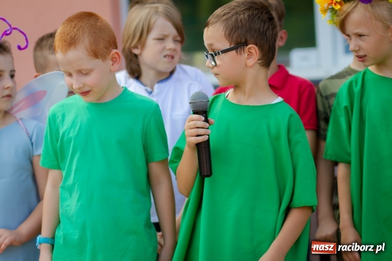Zdjęcie w galerii na portalu naszraciborz.pl: Festynem rodzinnym SP 15 wita nadchodzące wakacje  wiadomości z regionu