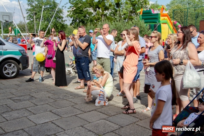 Zdjęcie w galerii na portalu naszraciborz.pl: Festynem rodzinnym SP 15 wita nadchodzące wakacje  wiadomości z regionu