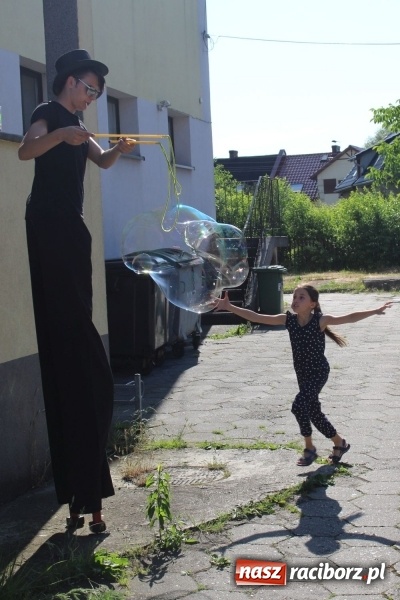Zdjęcie w galerii na portalu naszraciborz.pl:  Pomost sztuki w trzech aktach  wiadomości z regionu