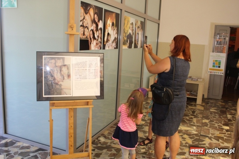 Zdjęcie w galerii na portalu naszraciborz.pl:  Pomost sztuki w trzech aktach  wiadomości z regionu
