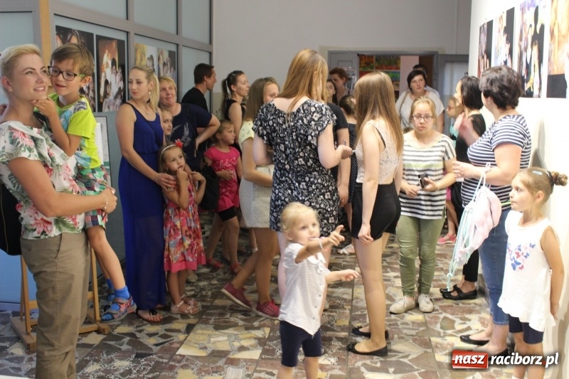 Zdjęcie w galerii na portalu naszraciborz.pl:  Pomost sztuki w trzech aktach  wiadomości z regionu