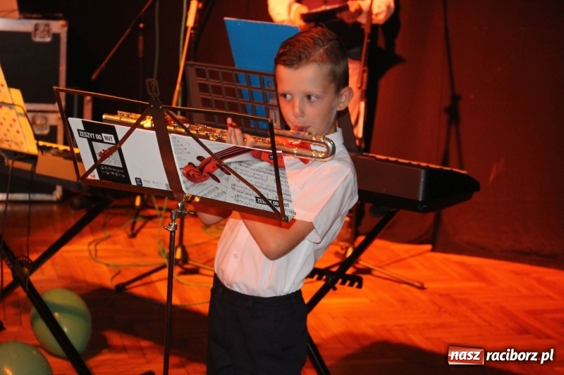 Zdjęcie w galerii na portalu naszraciborz.pl:  Pomost sztuki w trzech aktach  wiadomości z regionu