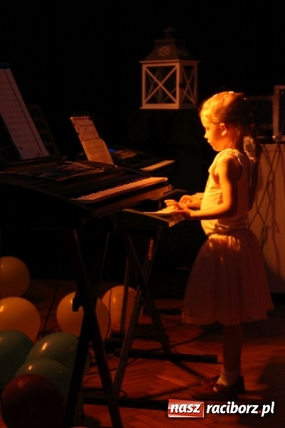 Zdjęcie w galerii na portalu naszraciborz.pl:  Pomost sztuki w trzech aktach  wiadomości z regionu