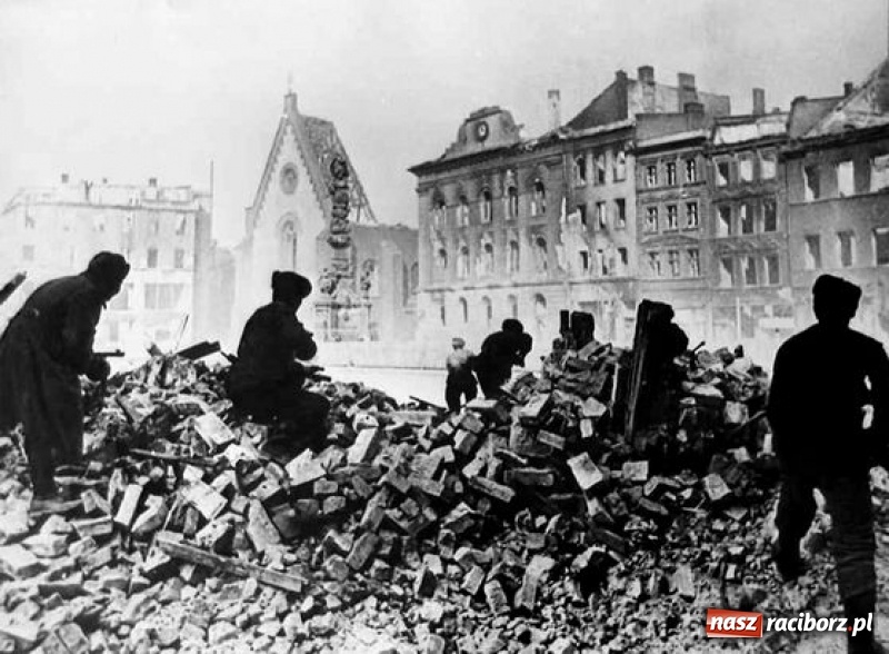 Zdjęcie w galerii na portalu naszraciborz.pl: Rosjanie w Raciborzu 4. Ewakuacja i walki o miasto  wiadomości z regionu