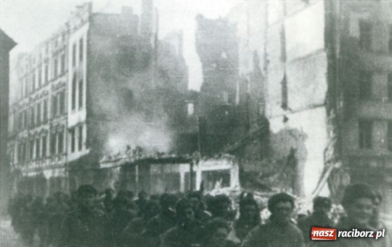 Zdjęcie w galerii na portalu naszraciborz.pl: Rosjanie w Raciborzu 4. Ewakuacja i walki o miasto  wiadomości z regionu