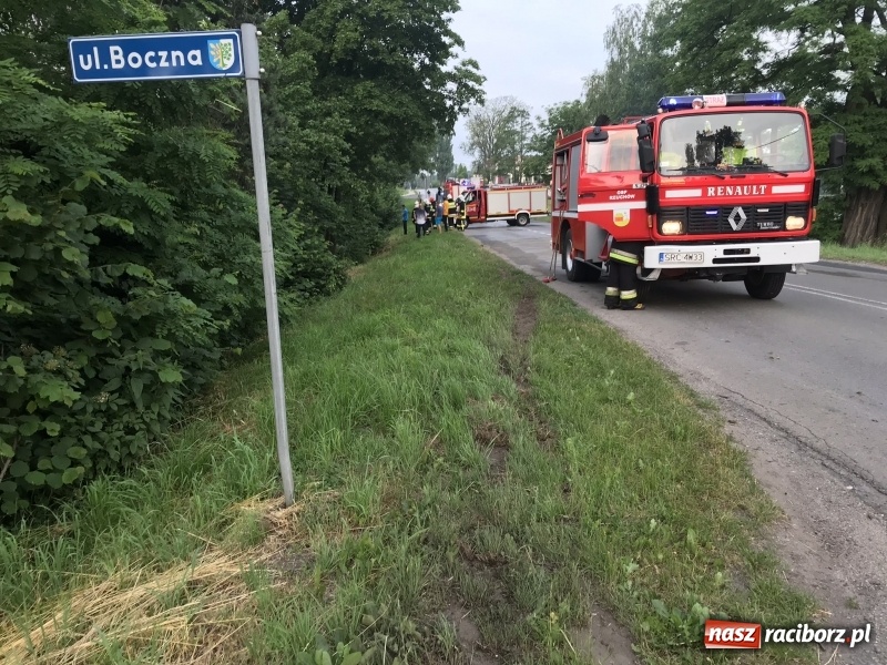 Zdjęcie w galerii na portalu naszraciborz.pl: Dachowanie forda na trasie Racibórz-Rybnik  wiadomości z regionu