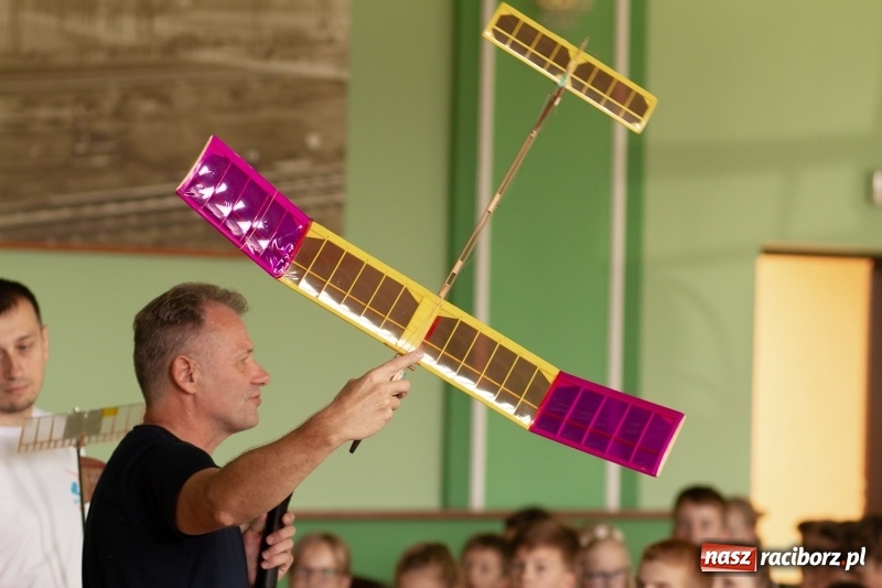 Zdjęcie w galerii na portalu naszraciborz.pl: Studenci raciborskiego Uniwersytetu Dziecięcego już na wakacjach  wiadomości z regionu