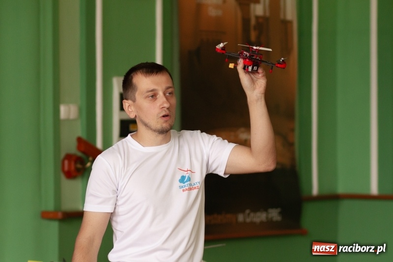 Zdjęcie w galerii na portalu naszraciborz.pl: Studenci raciborskiego Uniwersytetu Dziecięcego już na wakacjach  wiadomości z regionu