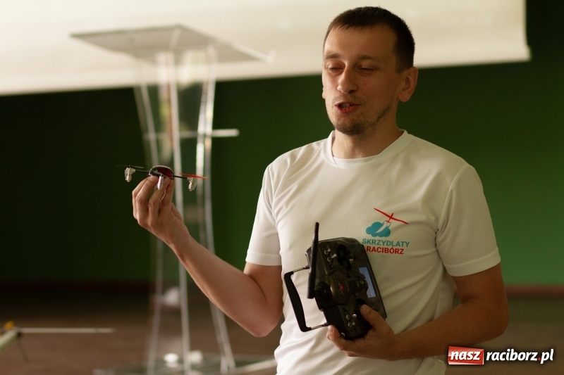 Zdjęcie w galerii na portalu naszraciborz.pl: Studenci raciborskiego Uniwersytetu Dziecięcego już na wakacjach  wiadomości z regionu