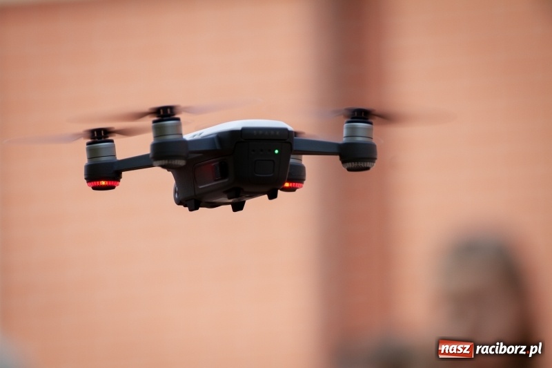 Zdjęcie w galerii na portalu naszraciborz.pl: Studenci raciborskiego Uniwersytetu Dziecięcego już na wakacjach  wiadomości z regionu