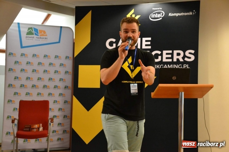 Zdjęcie w galerii na portalu naszraciborz.pl: Raciborski Festiwal Gamingowy na zamku przyciągnął tłumy  wiadomości z regionu