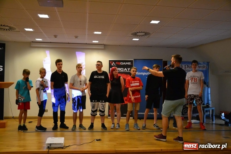 Zdjęcie w galerii na portalu naszraciborz.pl: Raciborski Festiwal Gamingowy na zamku przyciągnął tłumy  wiadomości z regionu