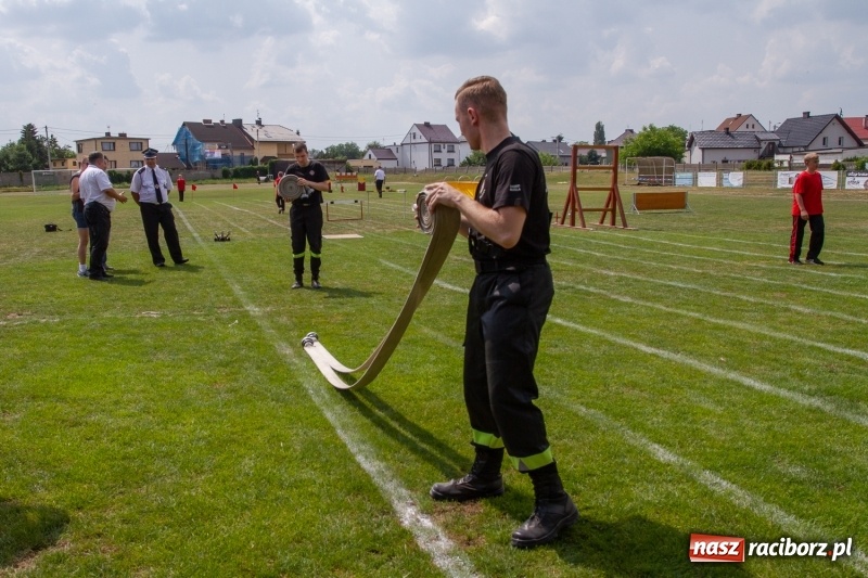 Zdjęcie w galerii na portalu naszraciborz.pl: Miejskie zawodowy sportowo-pożarnicze. Dwa złota dla Sudoła i puchar prezydenta wiadomości z regionu